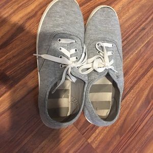 Faded Glory grey canvas flats 6